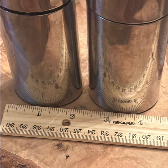 Olde Thompson Chrome Silver Salt Shaker and Peppermill - Picture 6 of 7